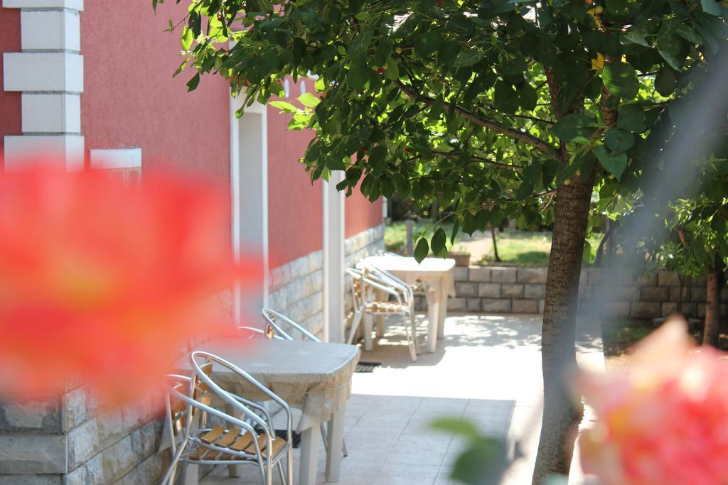Apartments Toni Trogir Room photo